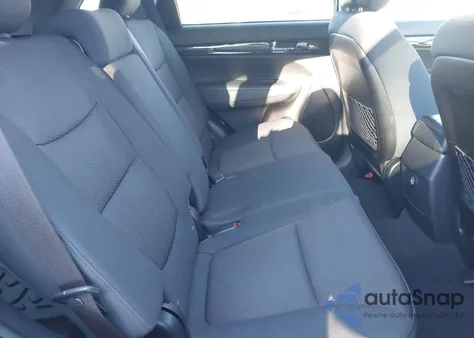 2011 Kia Sorento Lx from USA, damaged, VIN 5XYKTCA18BG179006